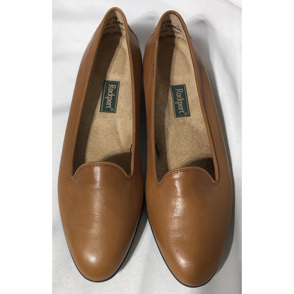 Rockport Camel Brown Leather Loafers 7.5N Slip On Flats 1/2”Heel Classic Preppy